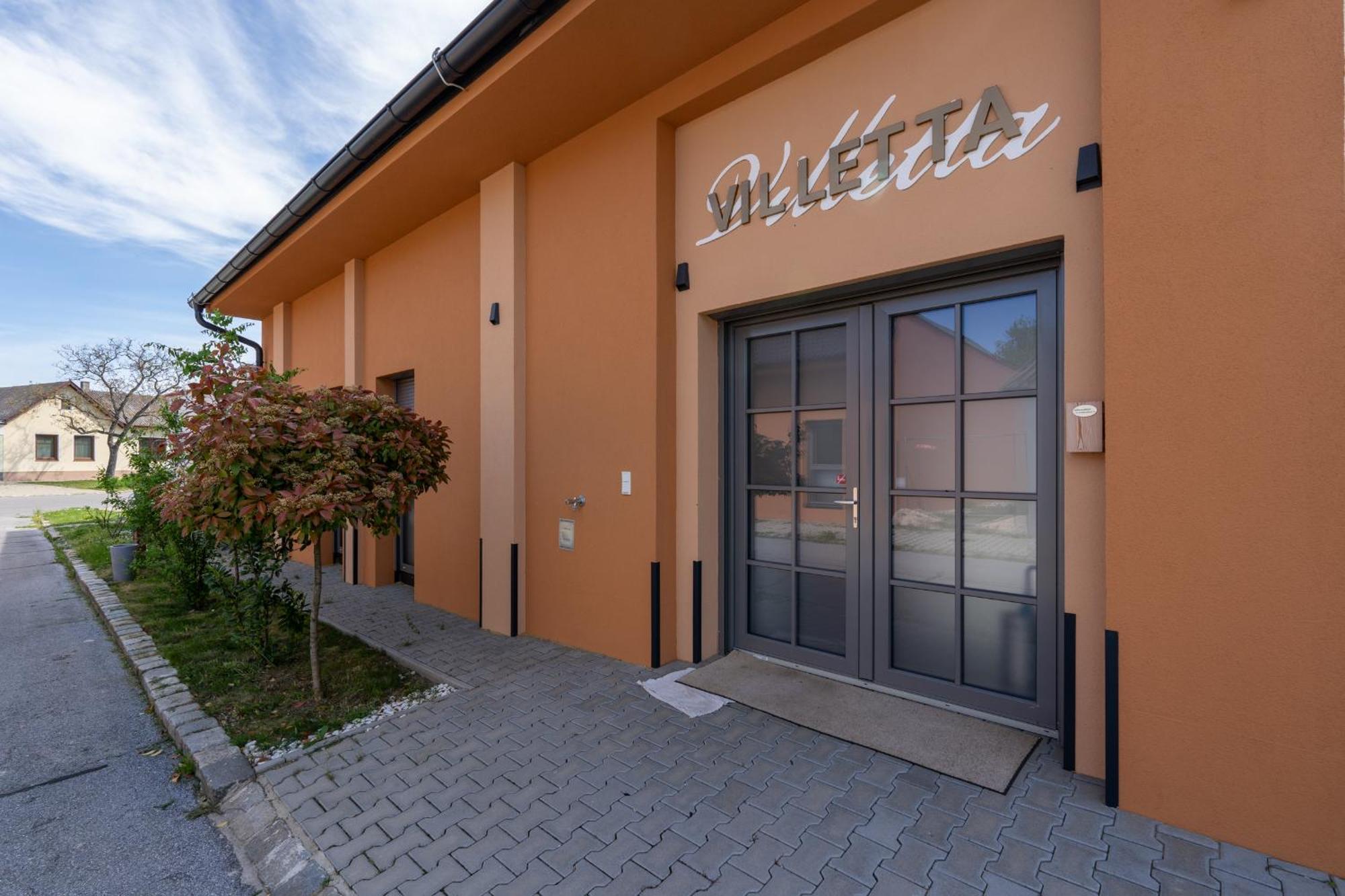 Pension Pannonia Parndorf Esterno foto